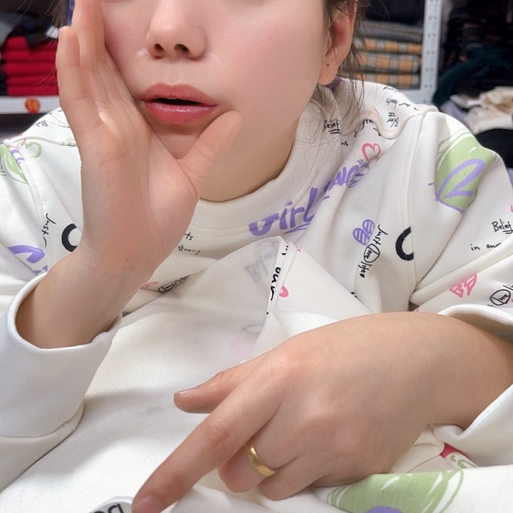 漂白色螺纹一份漂白色螺纹一份