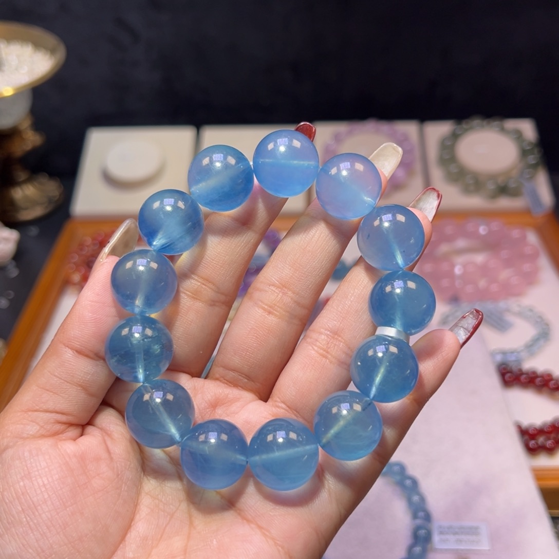 水晶手串未镶嵌俩****常海蓝宝冰川蓝16.9m m