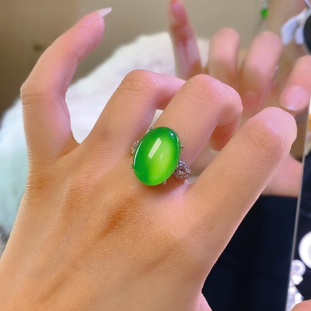 锆石铜合金白富美