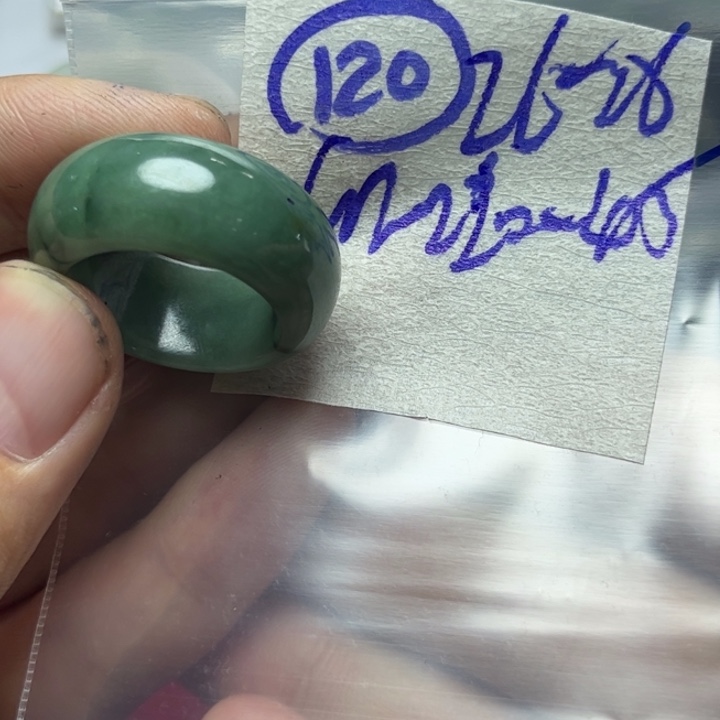 定制翡翠未镶嵌明天