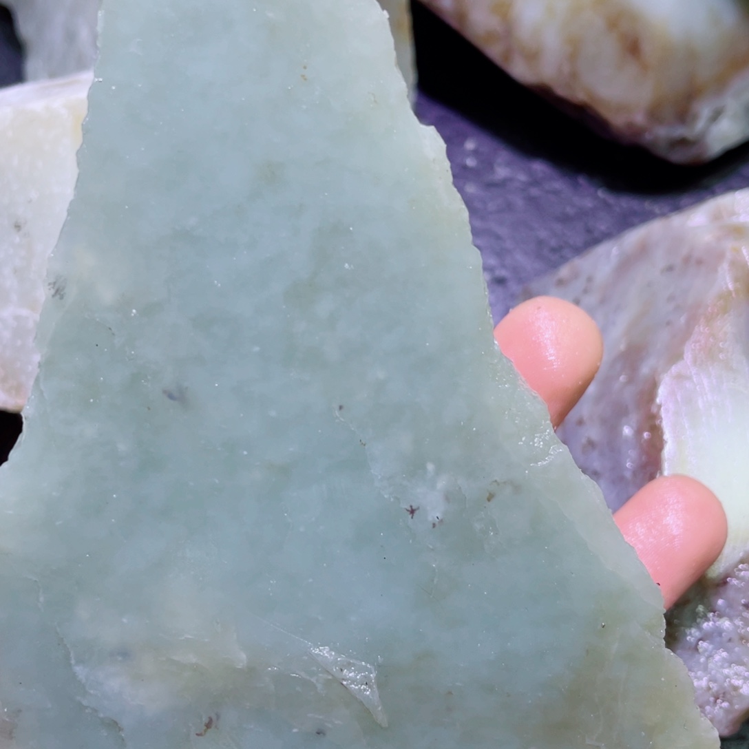 和田玉未镶嵌珠宝半成品