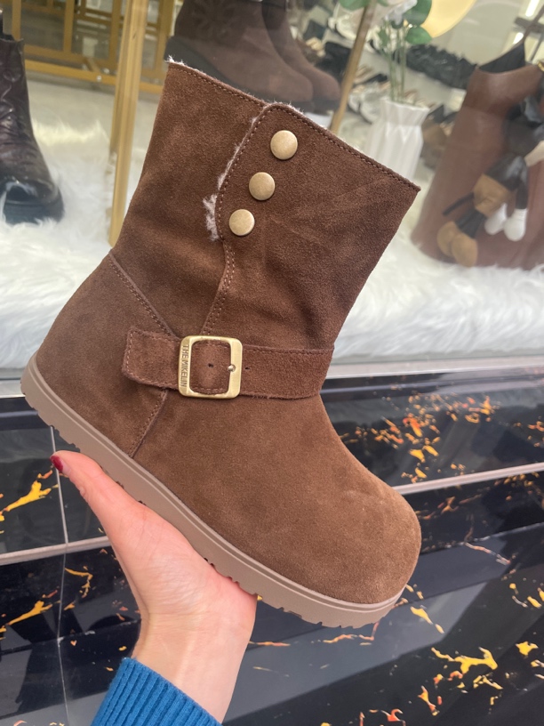 实体鞋店真皮雪地靴5082