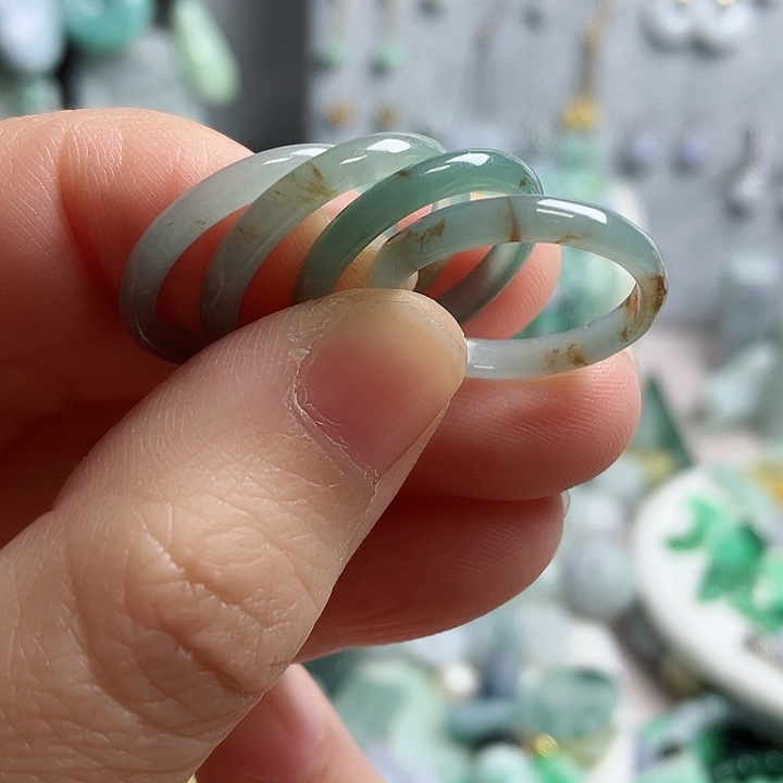 翡翠颈饰未镶嵌戒圈内径卡15-17