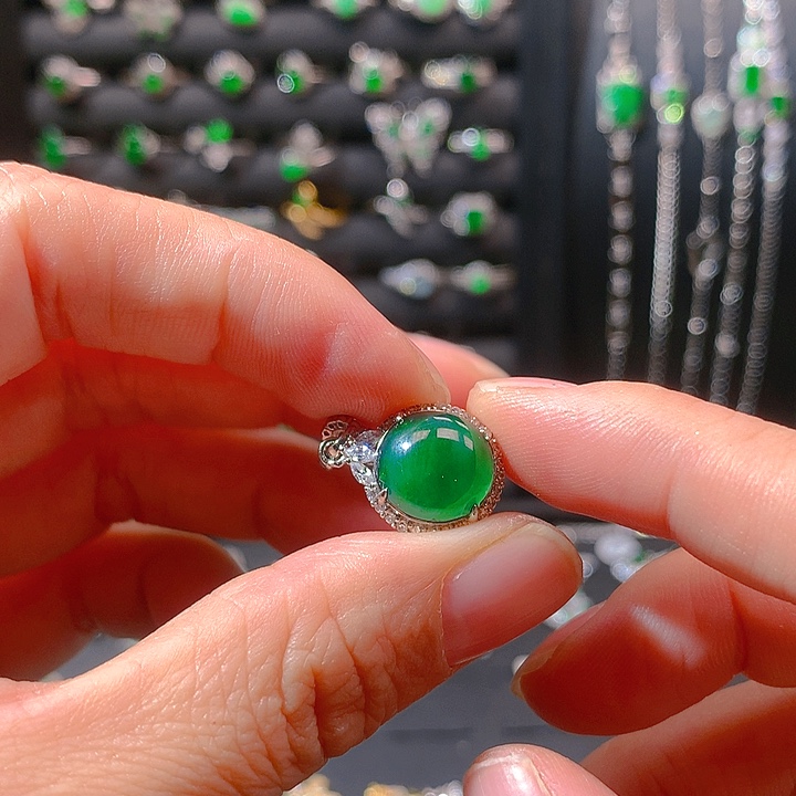 翡翠戒指银S925镶嵌吊坠