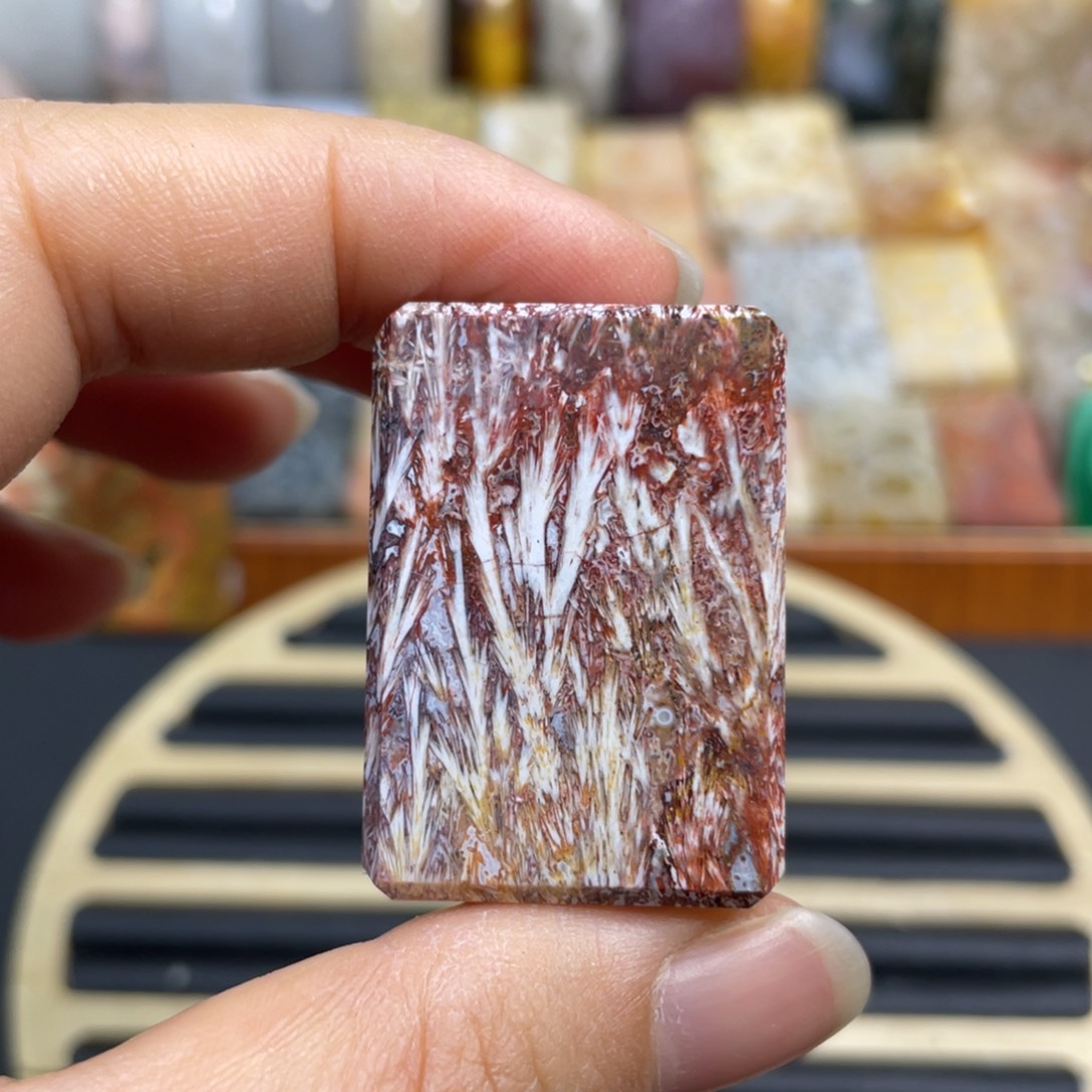 硅化玉未镶嵌颈饰k2