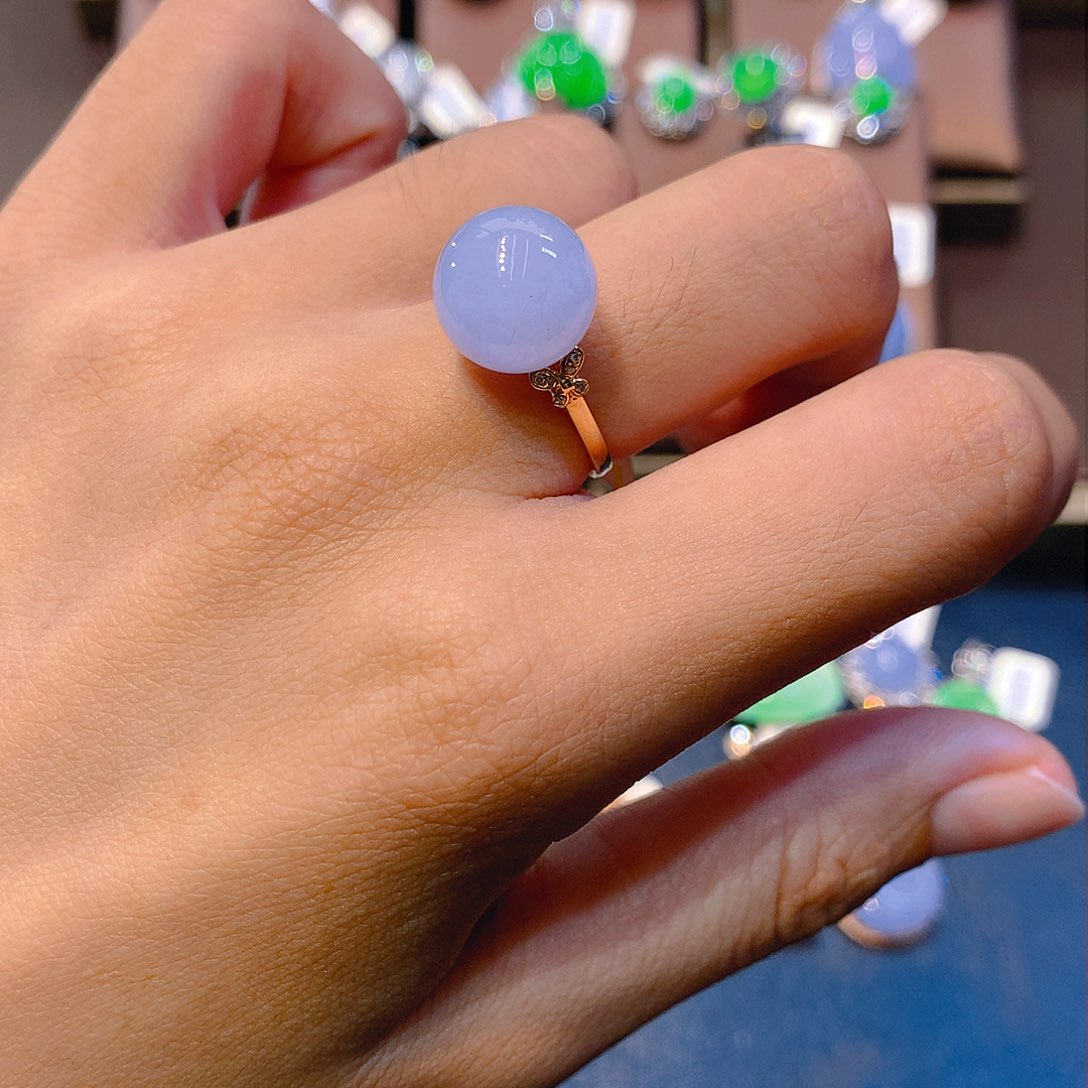 颈饰18K金镶嵌翡翠翡翠