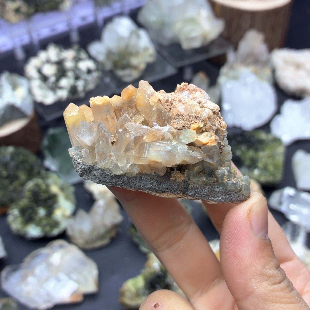 石材小可爱兔毛簇