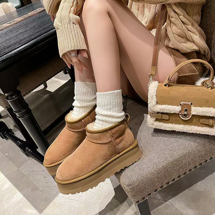 C3098  栗色  皮毛一体厚底雪地靴加厚保暖真皮真毛