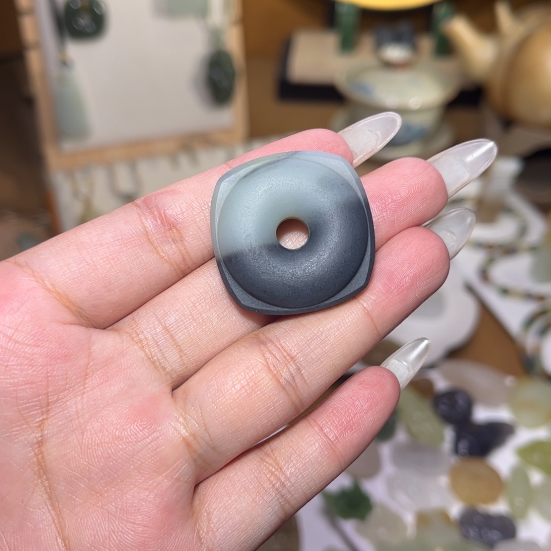 X****颈饰未镶嵌和田玉