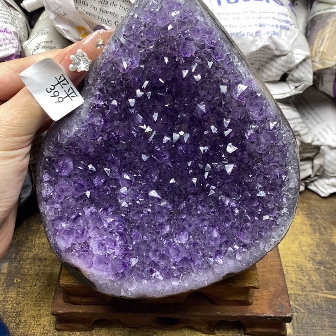 乌拉圭未镶嵌紫晶