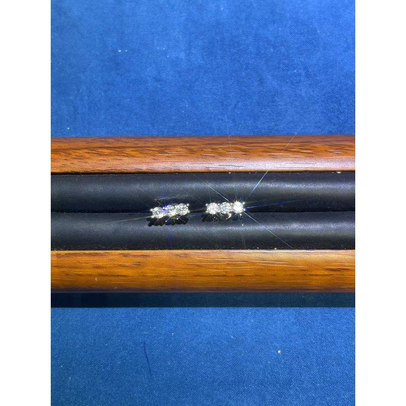 a1520白色十字耳钉多样性发货