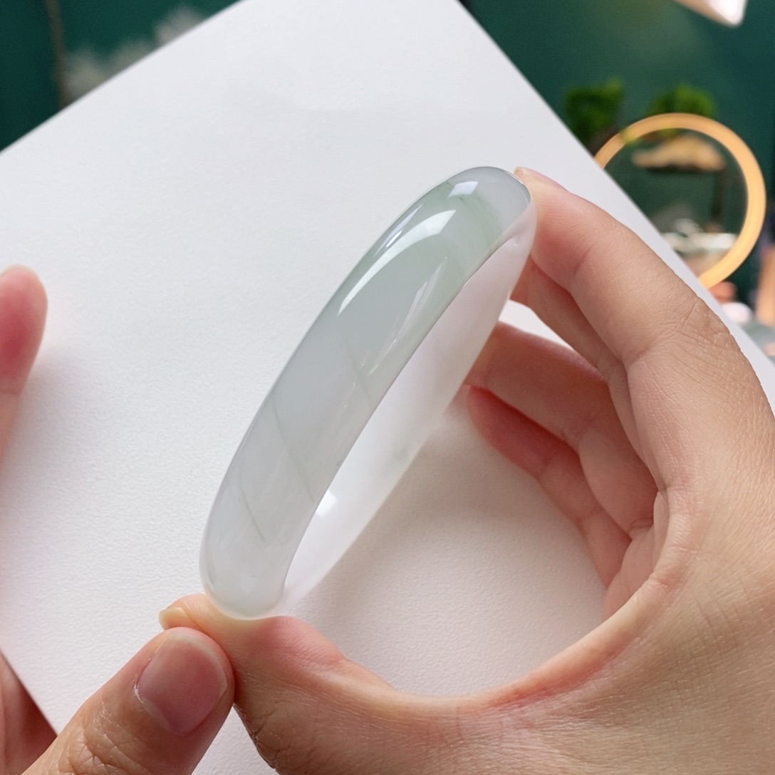 石英质玉手镯未镶嵌60.8