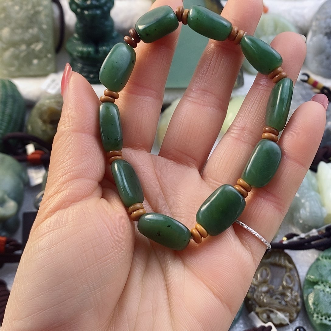 和田玉（糖玉）珠宝半成品未镶嵌