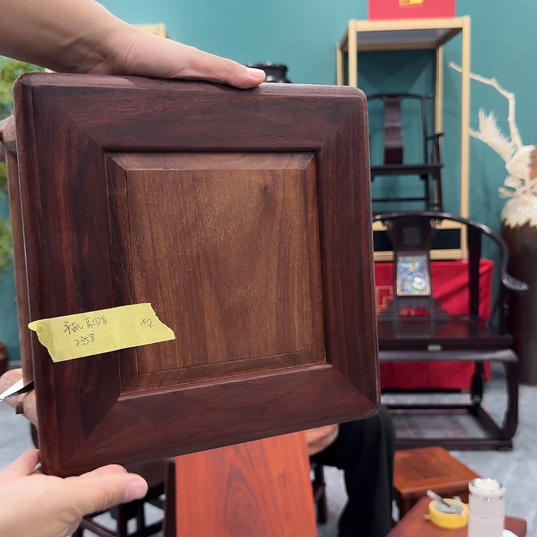 米***朵血檀血檀富贵凳原木色