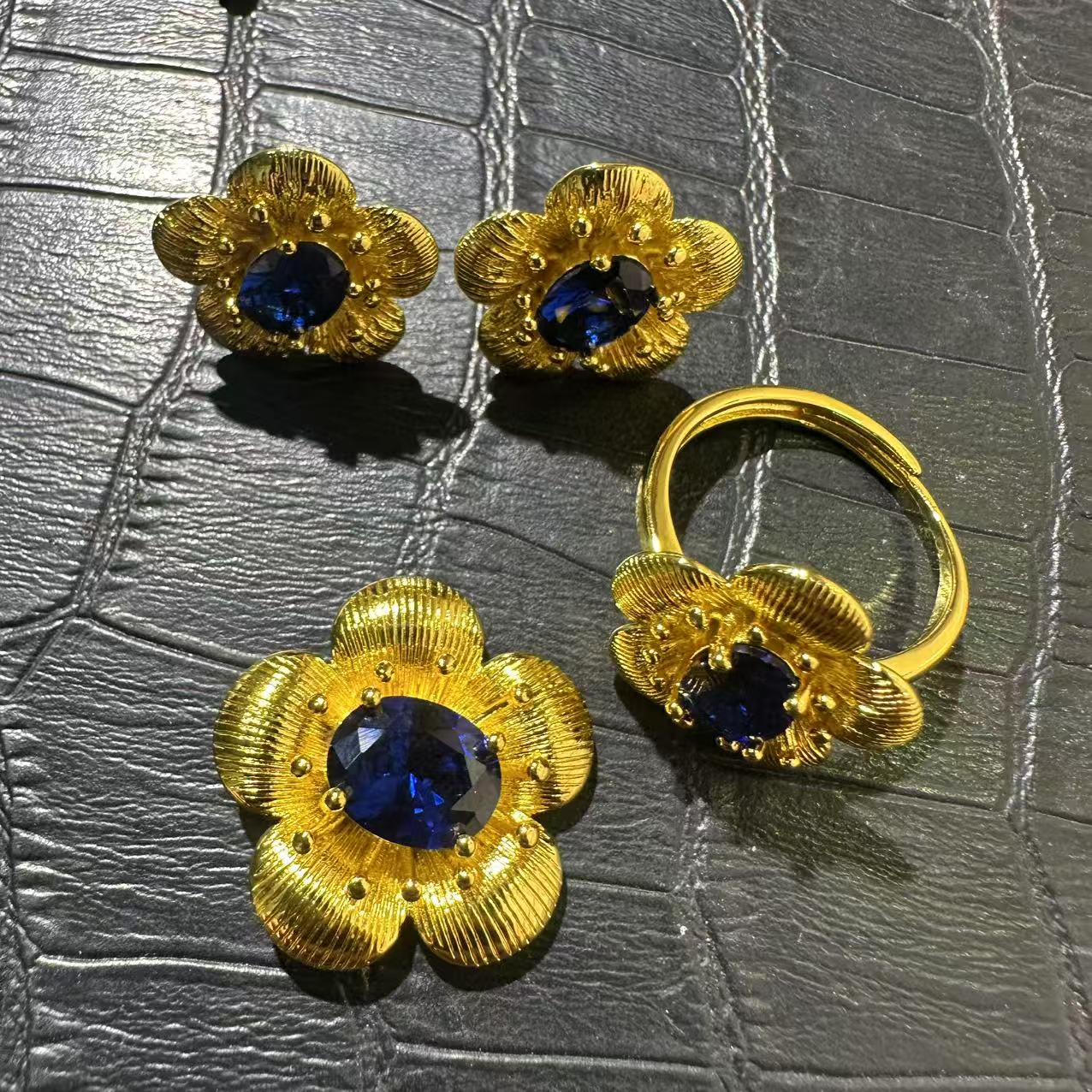 合金戒指 【精选定制】HSS-14精美设计吊坠套盒多样性发一件