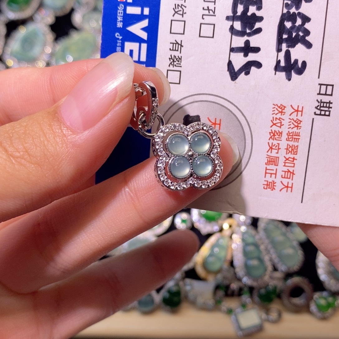 翡翠未镶嵌颈饰天然