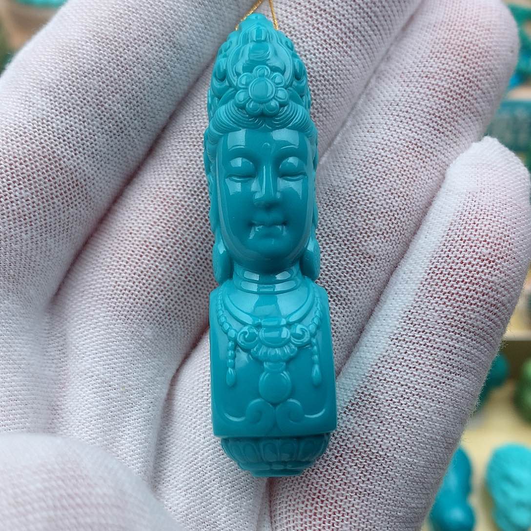 绿松石颈饰未镶嵌