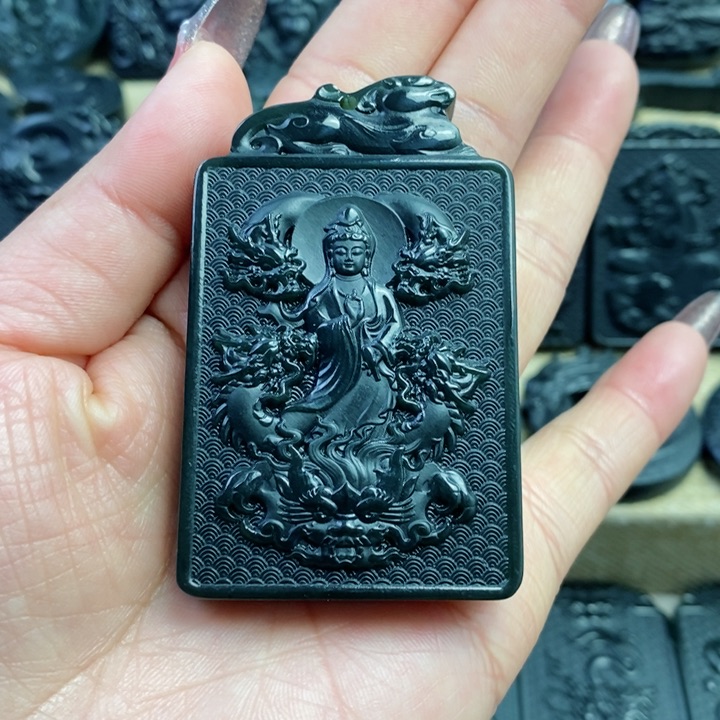 和田玉（青玉）颈饰未镶嵌灏双面雕刻