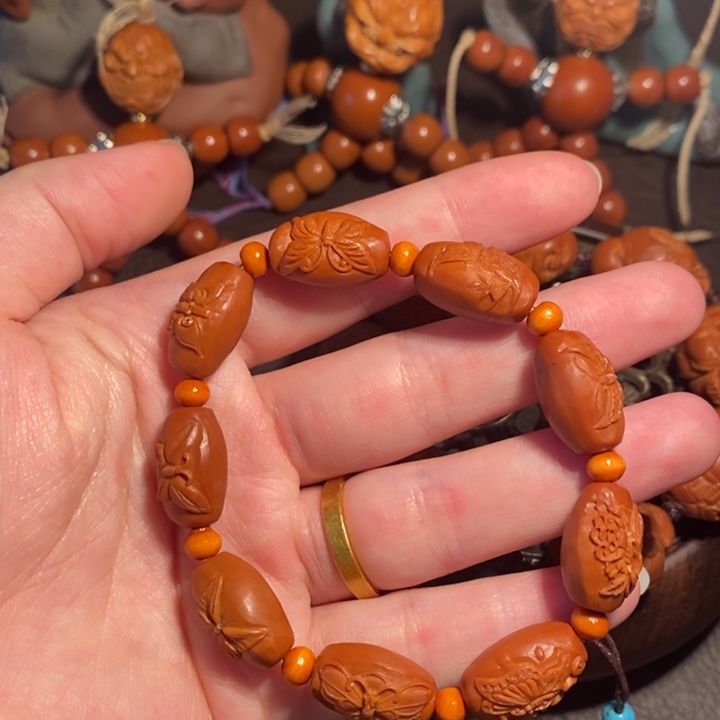 木质非金属小籽橄榄核蝴蝶手串