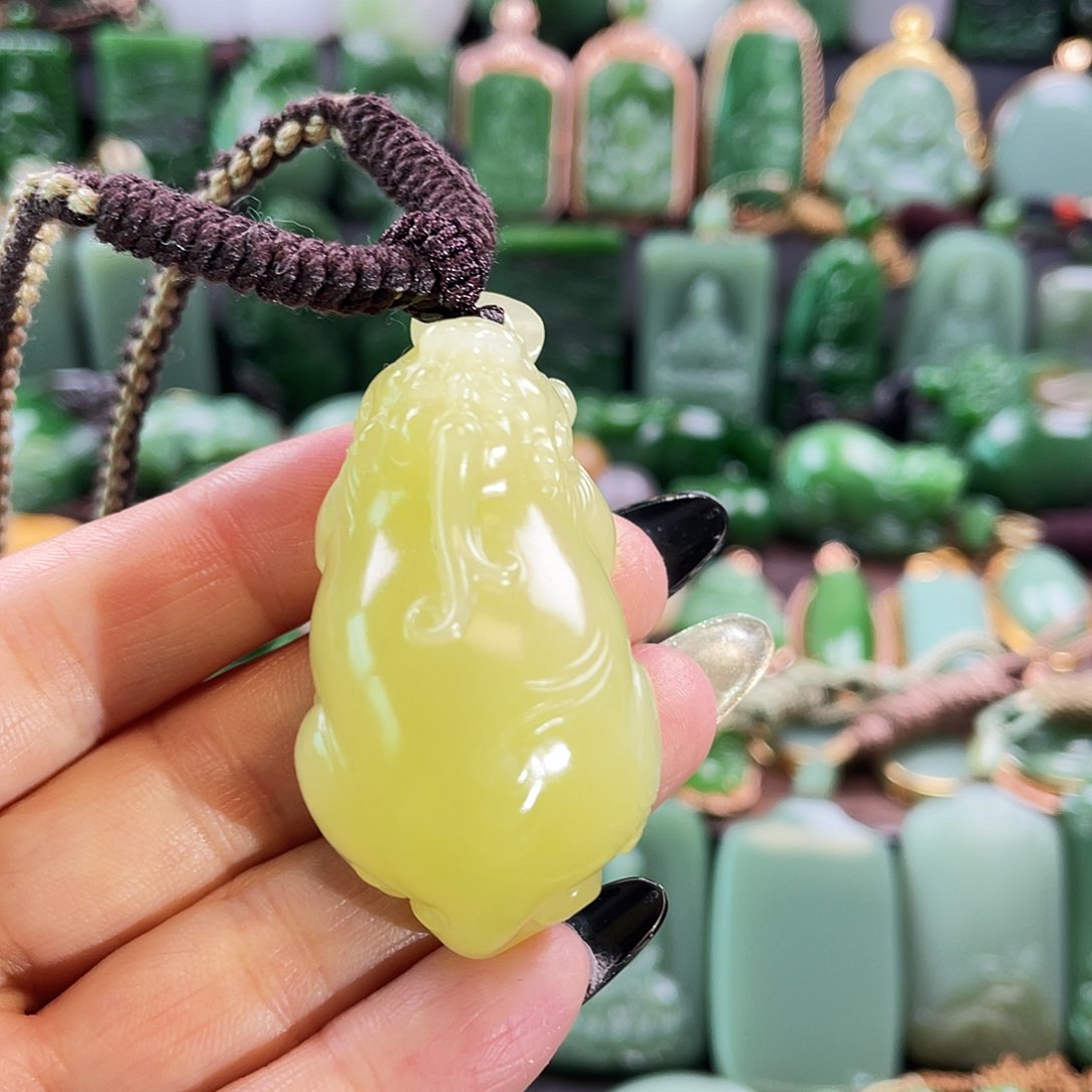 和田玉挂件未镶嵌