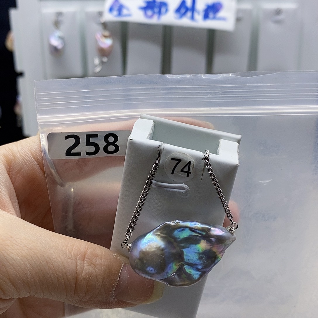 颈饰合金淡水珍珠