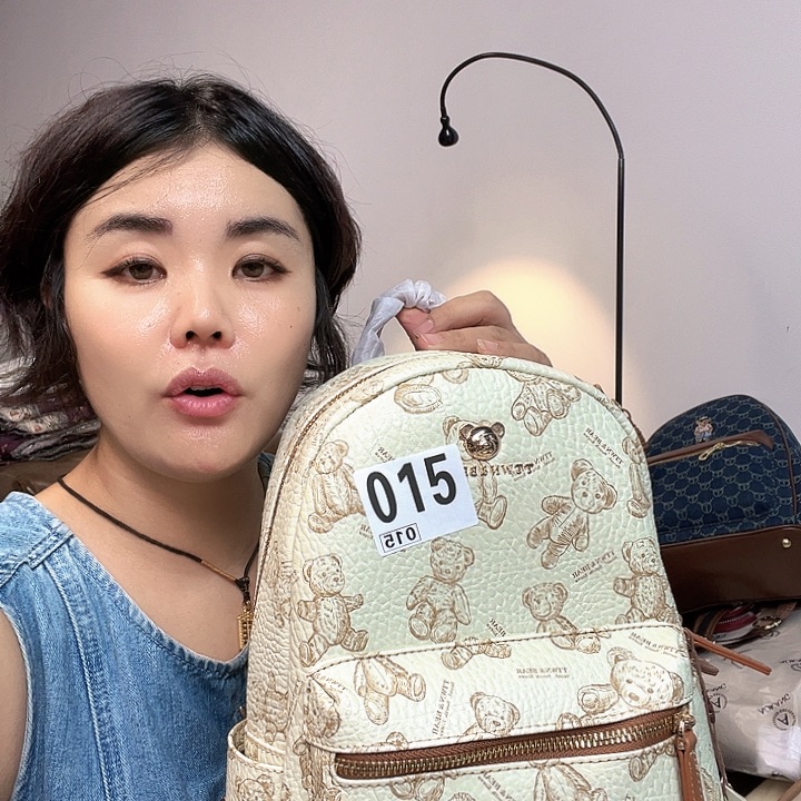 PVCu*笨包包包包包包包包吧