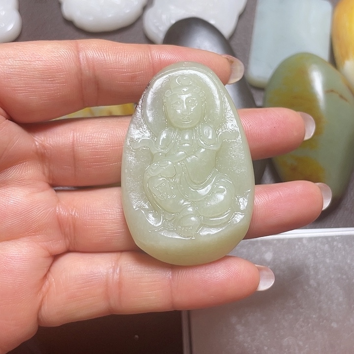 和田玉未镶嵌颈饰