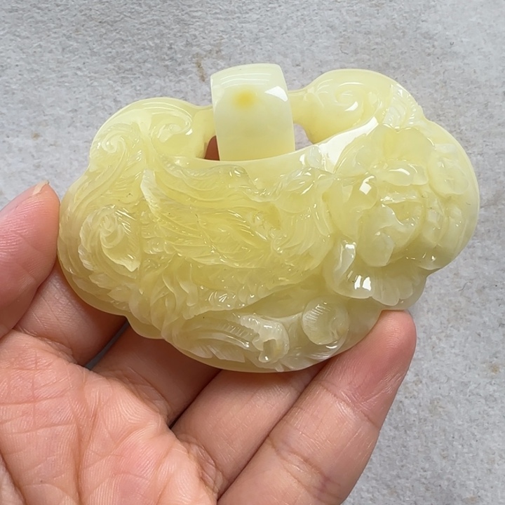 未镶嵌蜜蜡珠宝奇石