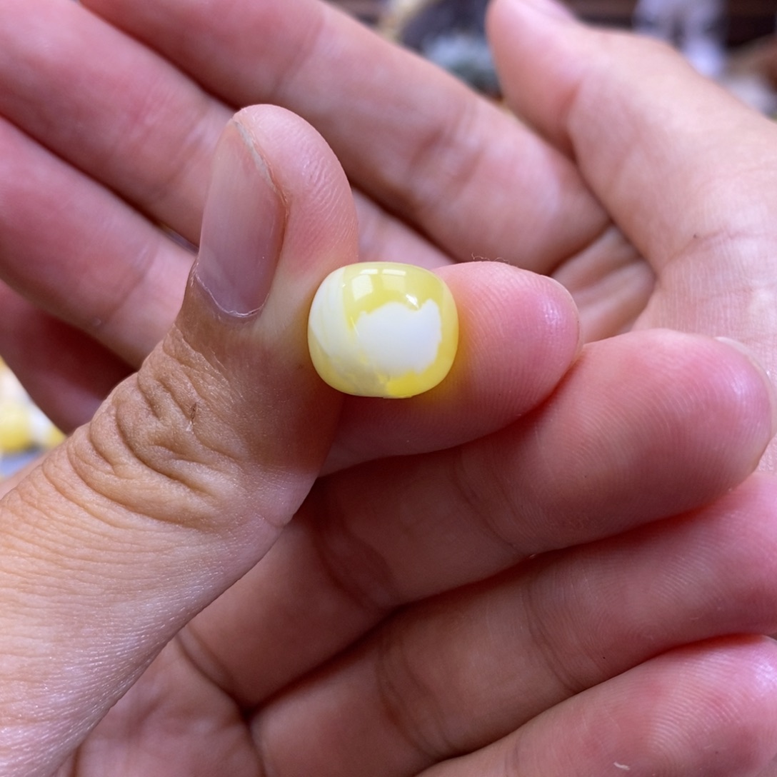 未镶嵌琥珀珠宝奇石Y*D