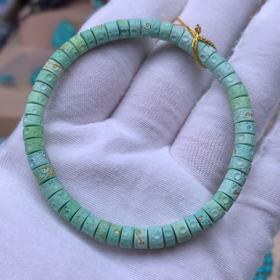 绿松石玉化菜籽黄未镶嵌