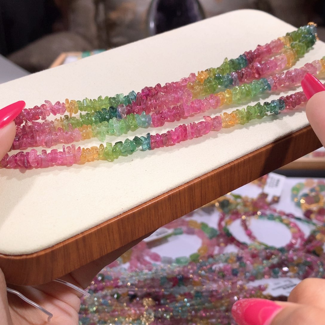 未镶嵌多样性发货其一碧玺