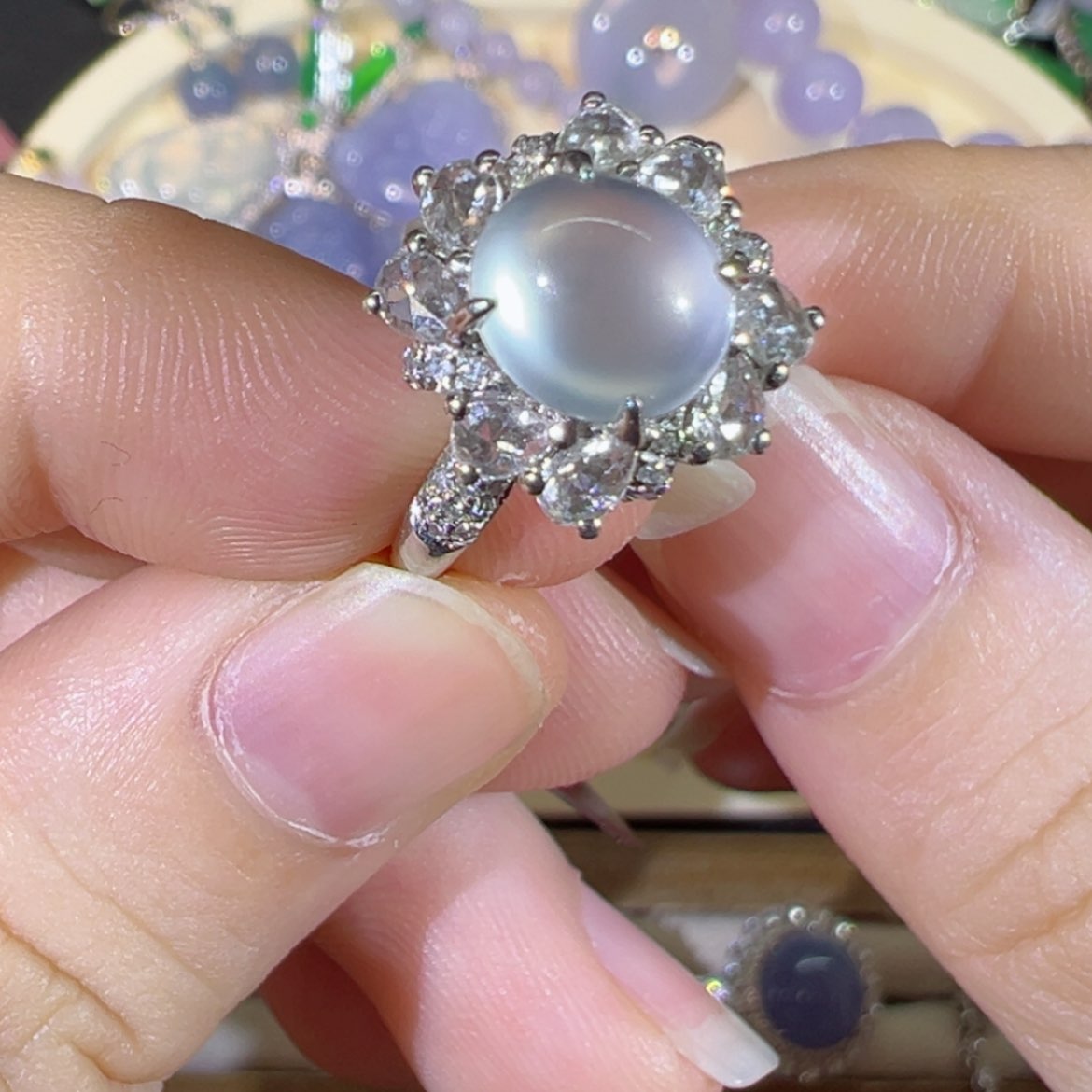 【闪购商品】翡翠颈饰18K金镶嵌缅甸翡翠白冰戒指