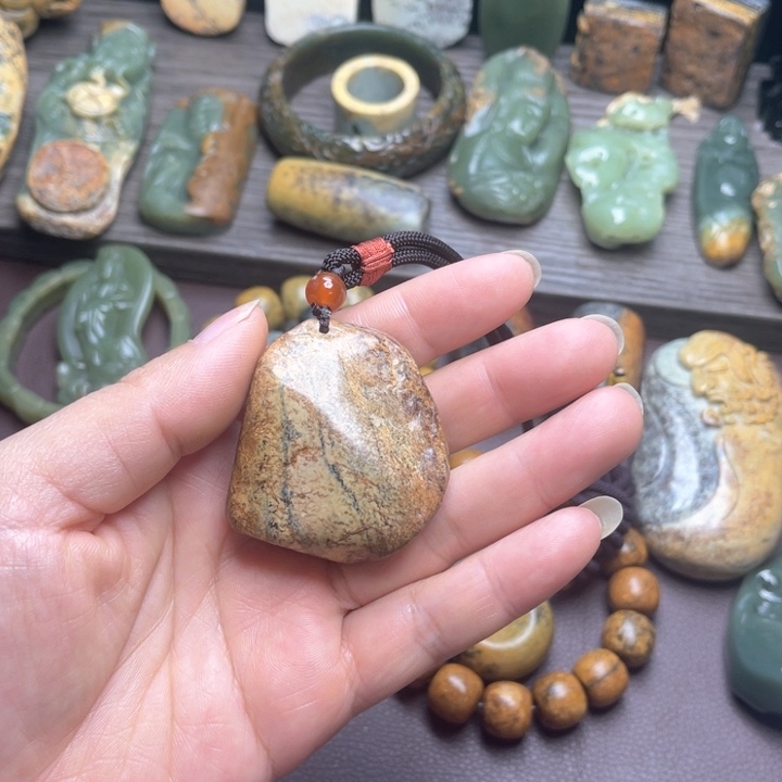 岫岩河磨玉（透闪石质玉）手把件未镶嵌