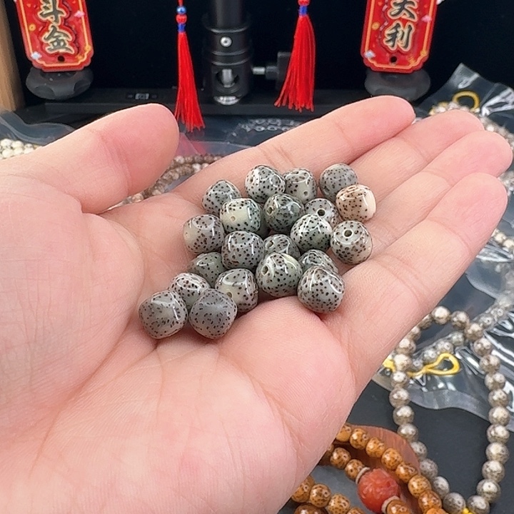 星月菩提手串石玉料