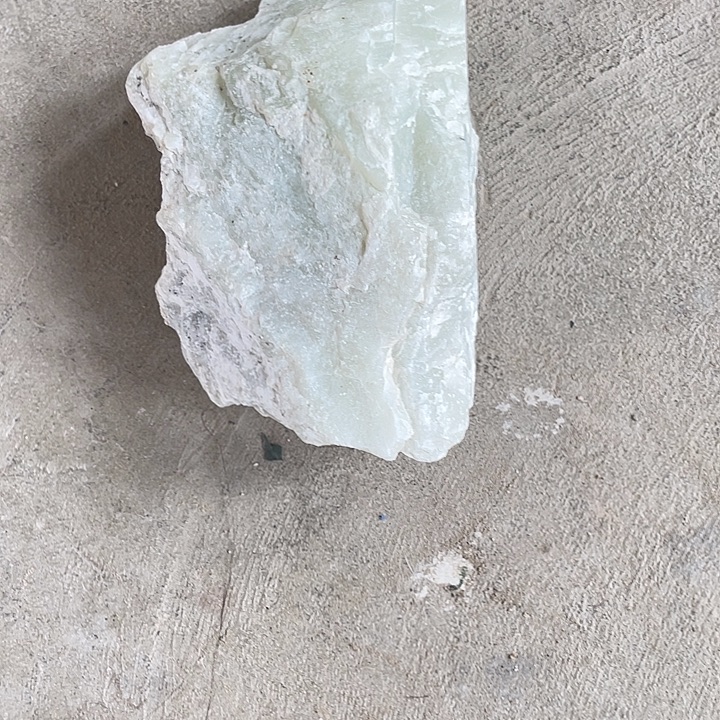 未镶嵌和田玉（青白玉）珠宝半成品