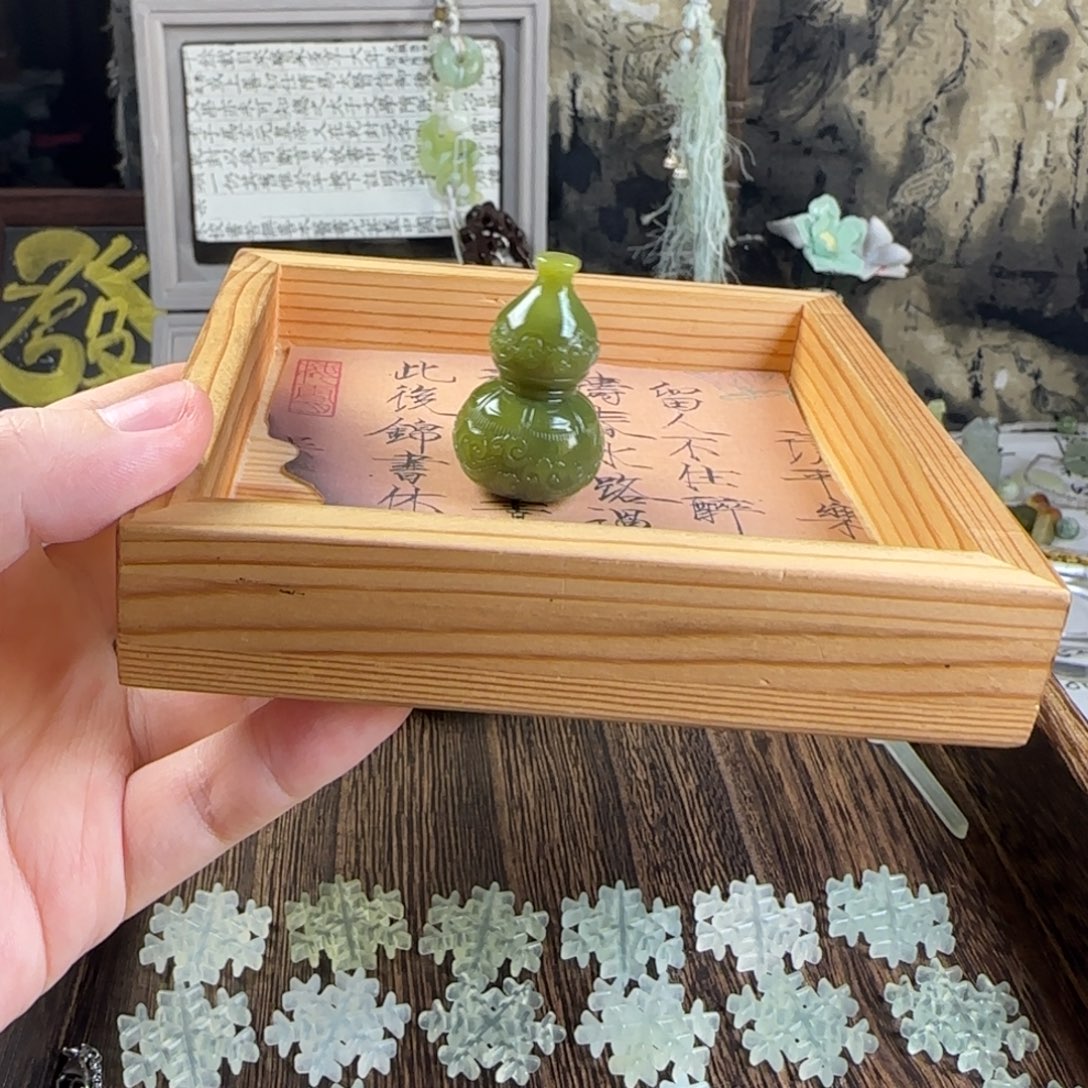 小***a蛇纹石玉合金颈饰