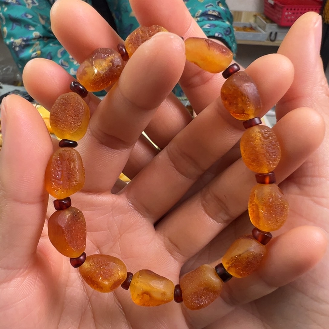 蜜蜡裸石未镶嵌蜜蜡