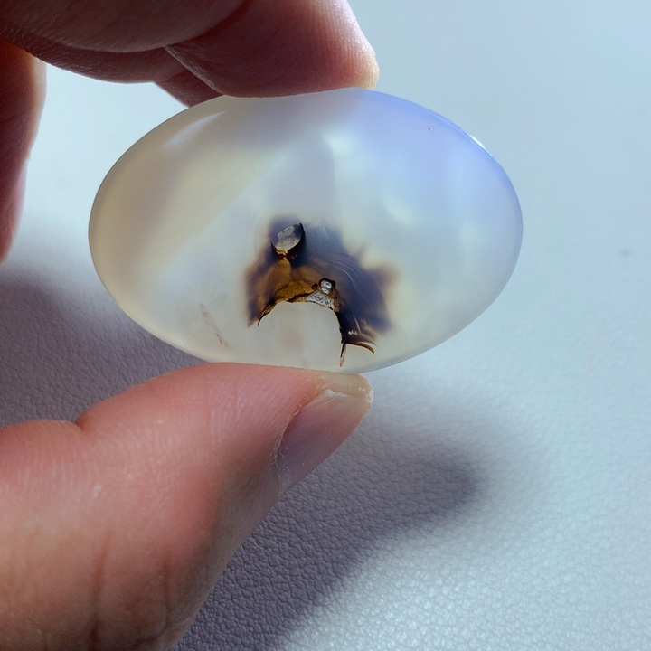 玛瑙/玉髓颈饰未镶嵌江*人