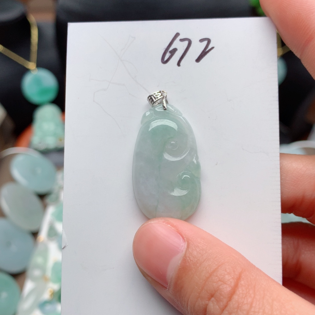 翡翠颈饰银S925镶嵌吊坠