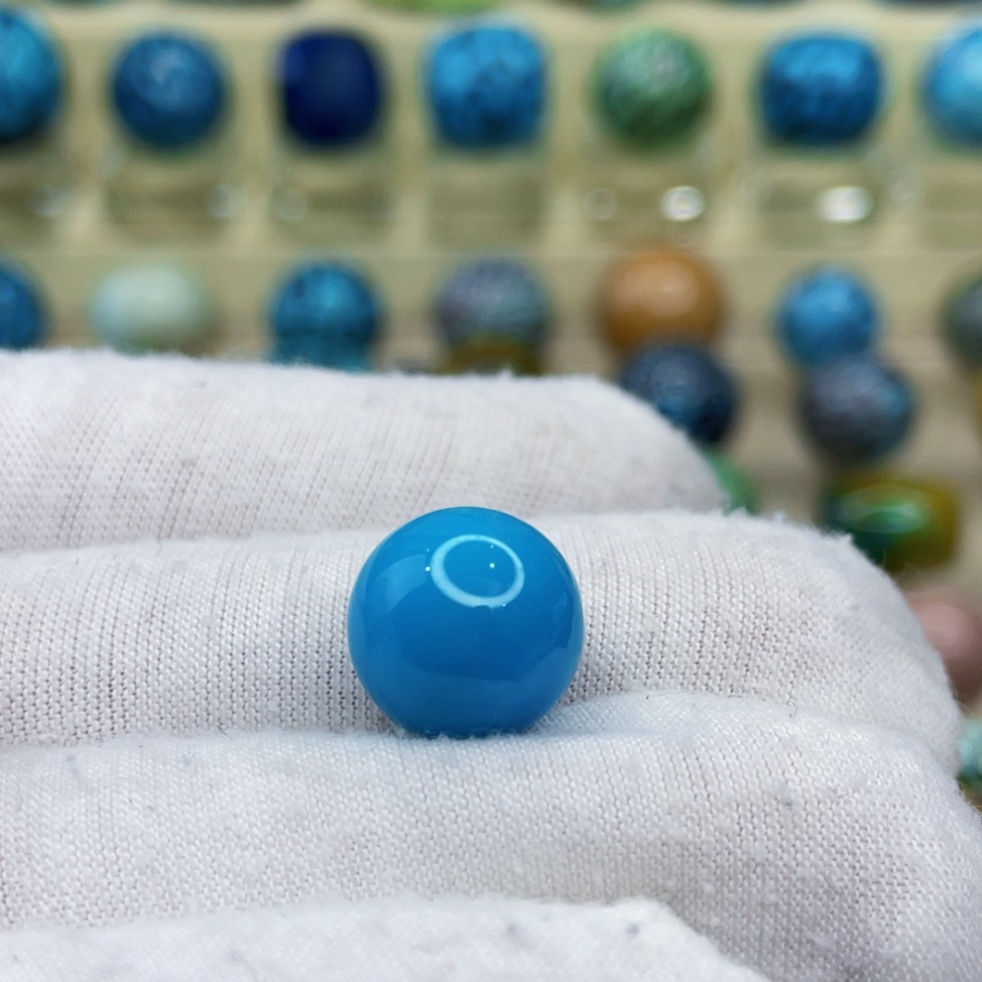 未镶嵌绿松石颈饰