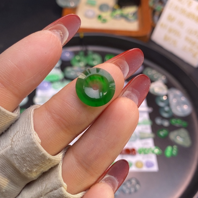 【闪购商品】翡翠挂件未镶嵌甜甜圈