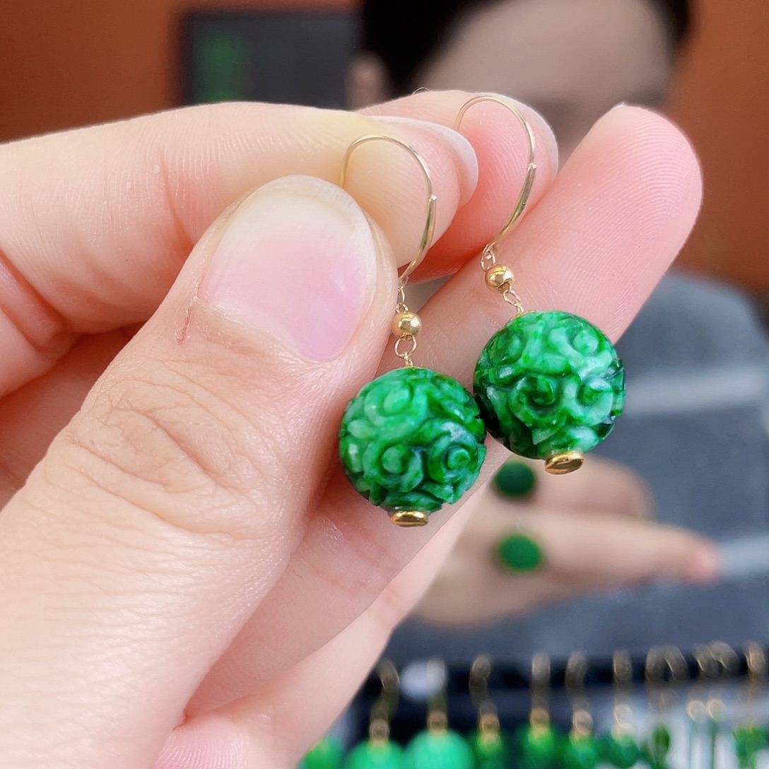 翡翠18K金镶嵌耳饰