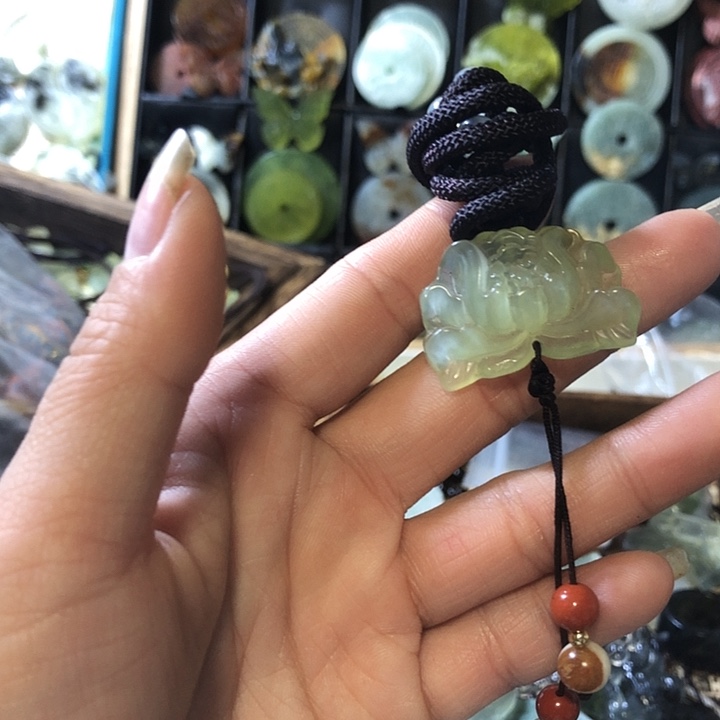 岫玉未镶嵌岫玉挂件