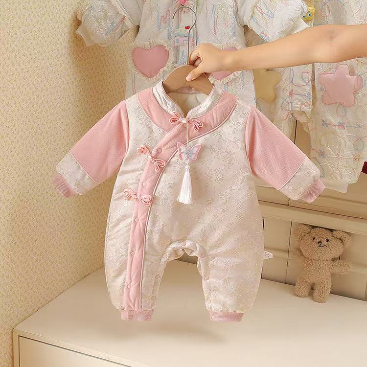 秋冬冬装女爬服蝴蝶结保暖连体衣幼儿哈衣拜年服