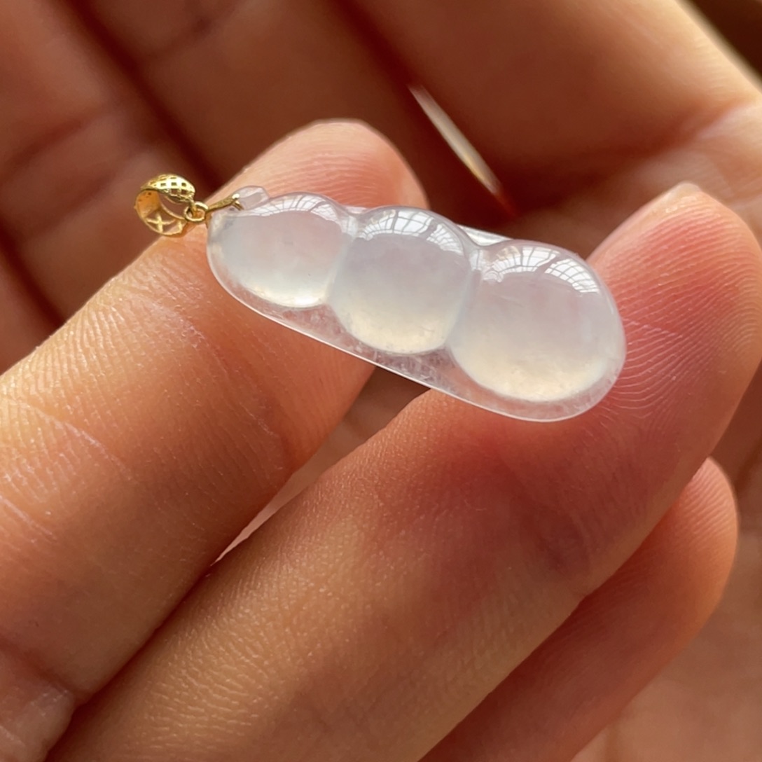 翡翠颈饰18K金镶嵌福豆