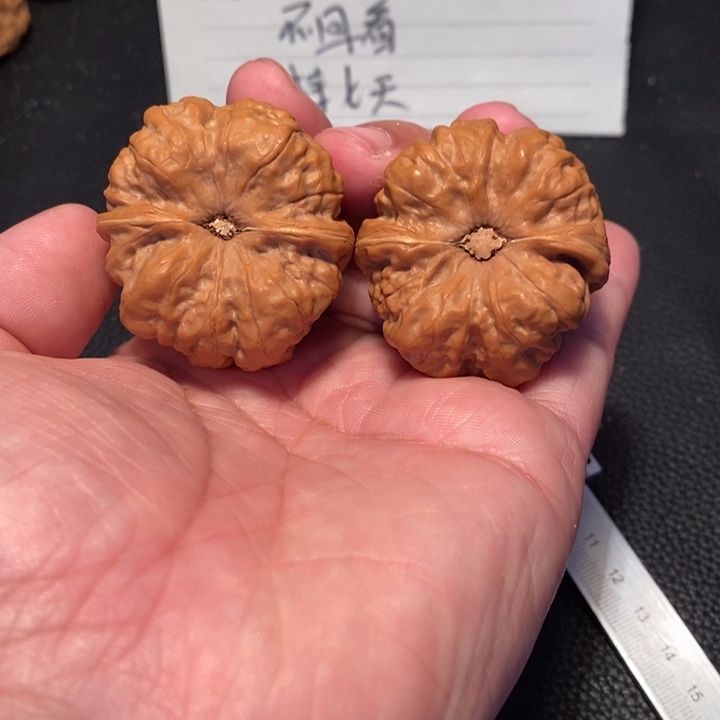 文玩核桃吊坠狒**子000000188