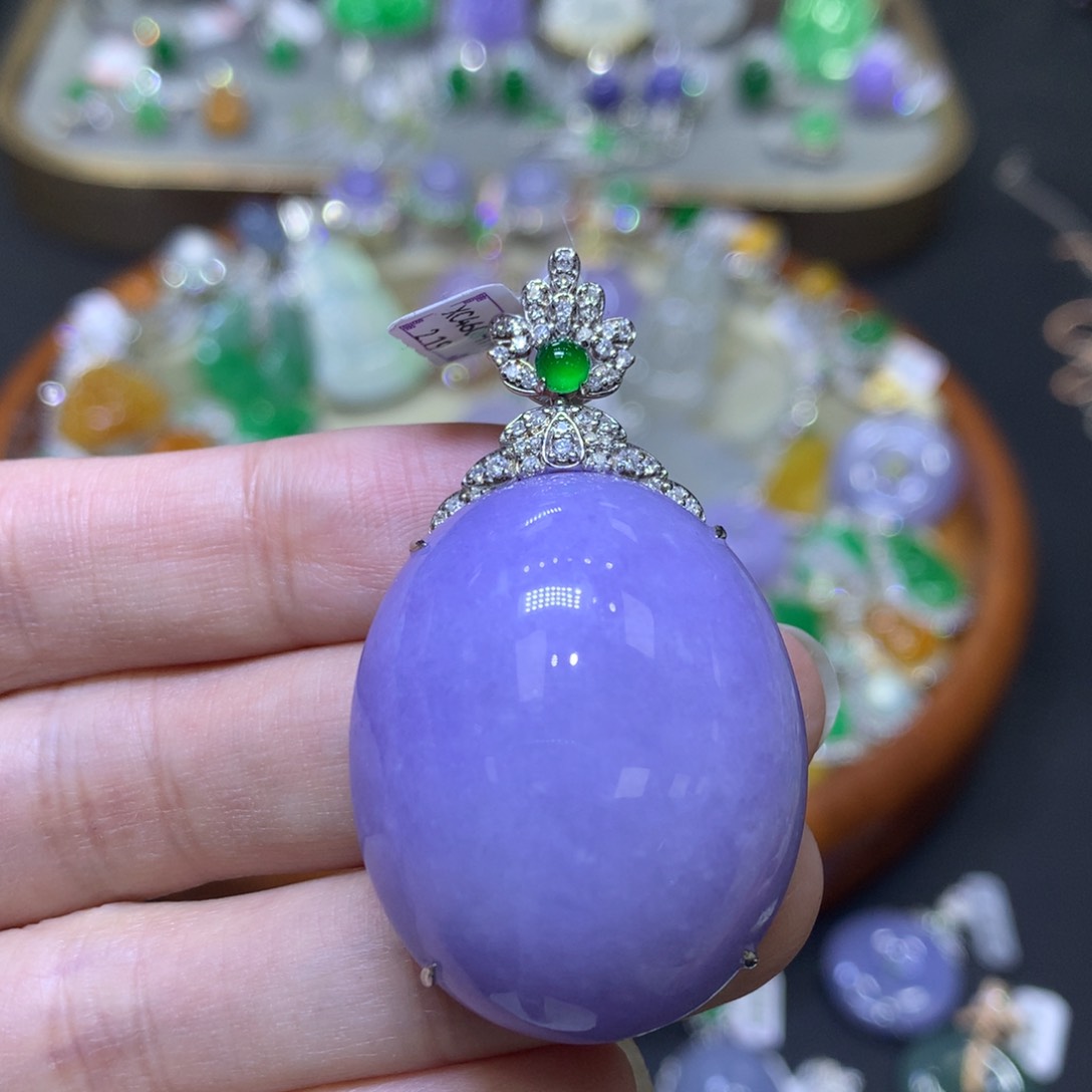 翡翠颈饰18K金镶嵌翡翠吊坠项链