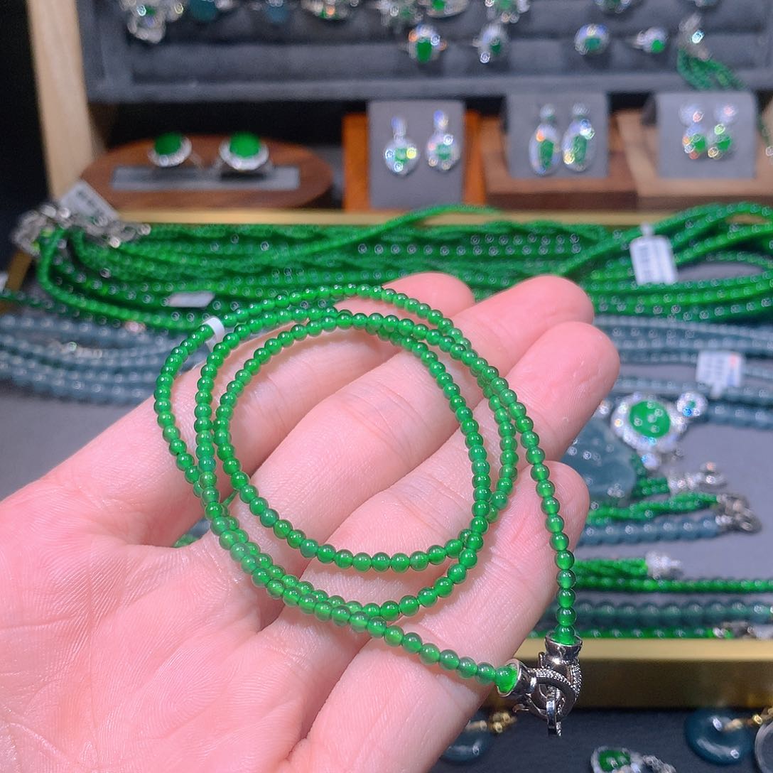 翡翠戒指未镶嵌天然