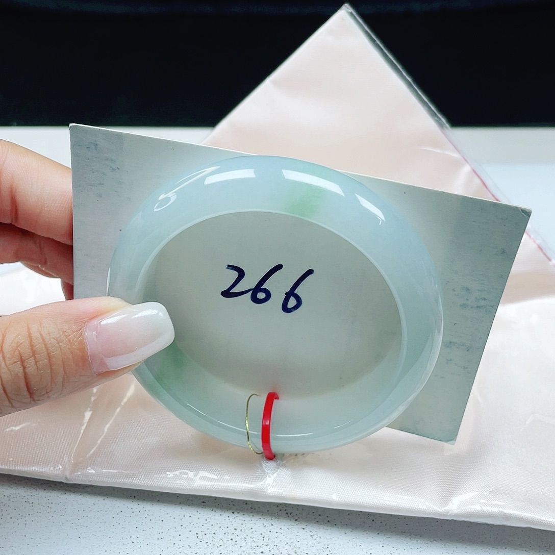 翡翠未镶嵌手镯 正圈52+
