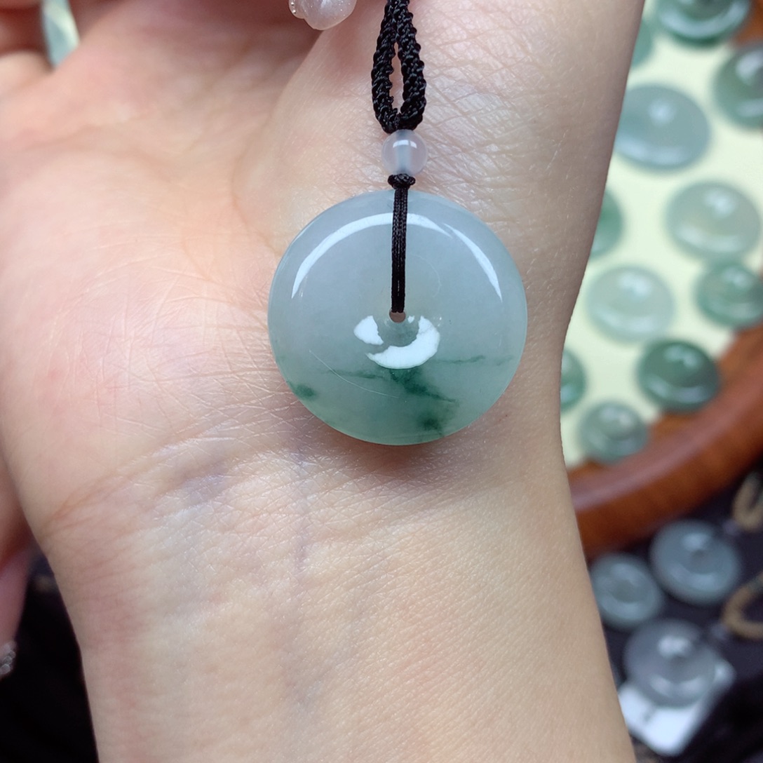 翡翠未镶嵌颈饰吊坠23/5.6mm